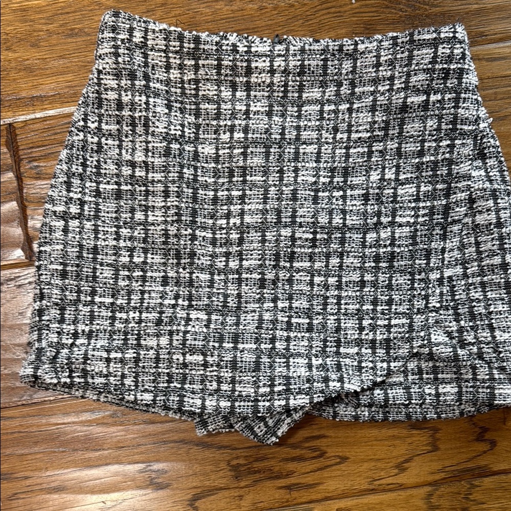 Skort skirt new without tags.
